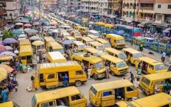 Lagos crowded n buses 1