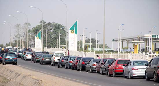 Petrol Queues Resurface In Abuja As Independent Marketers Close Stations