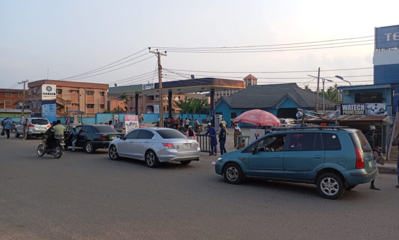 Passengers Stranded As Intracity Bus Jerk Fares In Osun