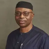 Tinubu memberi hormat pada Olusegun Mimiko pada usia 70 tahun